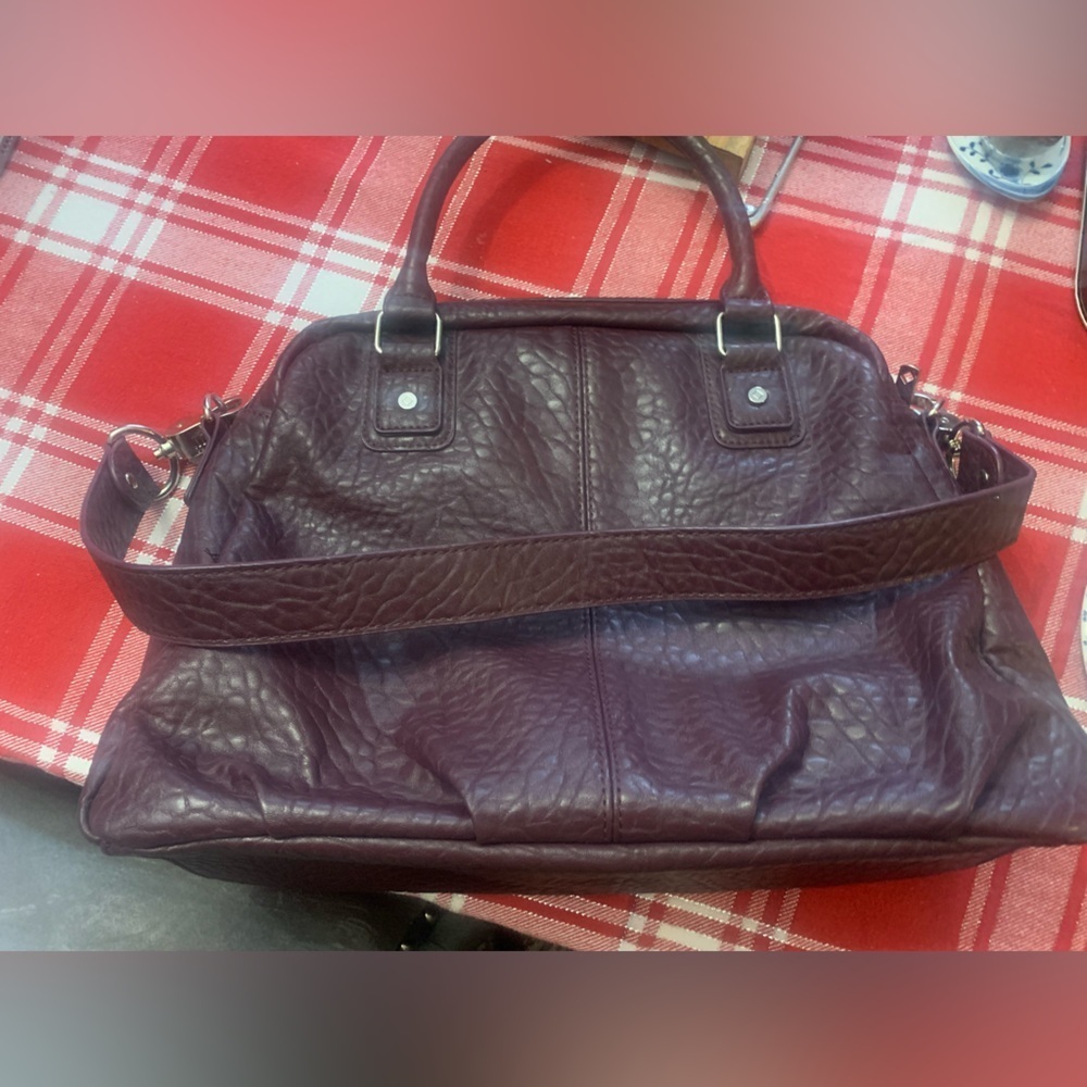 Vintage Leather Tote in Rich Purple - Picture 6 of 13